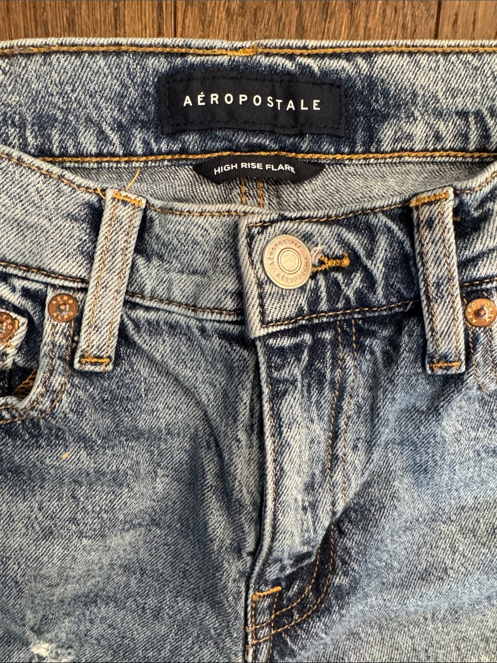 Aeropostale Distressed‎ Flare Jeans - Picture 2 of 5